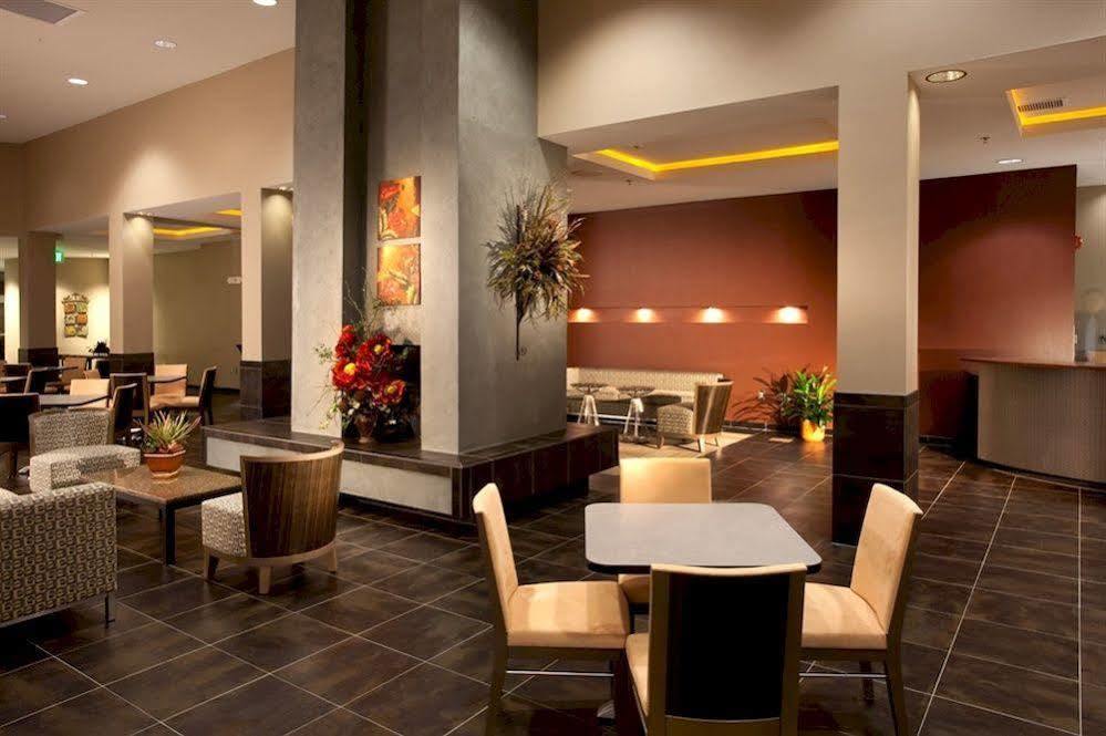 Spark By Hilton อาร์เทเชีย ร้านอาหาร รูปภาพ